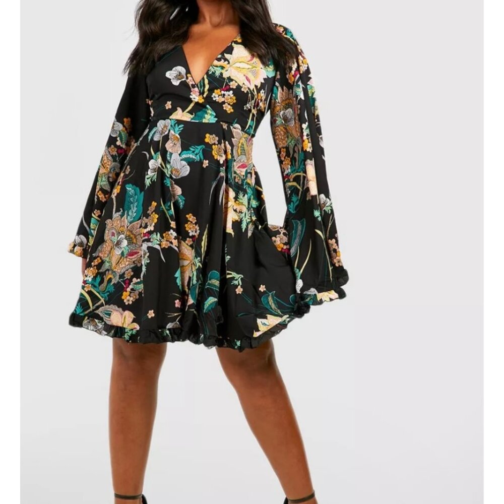 Boohoo Floral Butterfly Sleeve Skater Dress